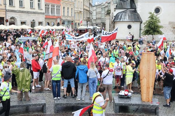 Nasz głos ma moc! Weź udział w ankiecie i wesprzyj walkę o Mały ZUS Plus - Stowarzyszenie SHIP — zdjęcie 3